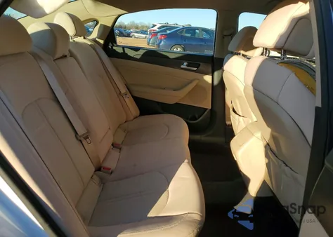 2015 Hyundai Sonata Sport z USA, uszkodzony, nr VIN 5NPE34AF0FH089748